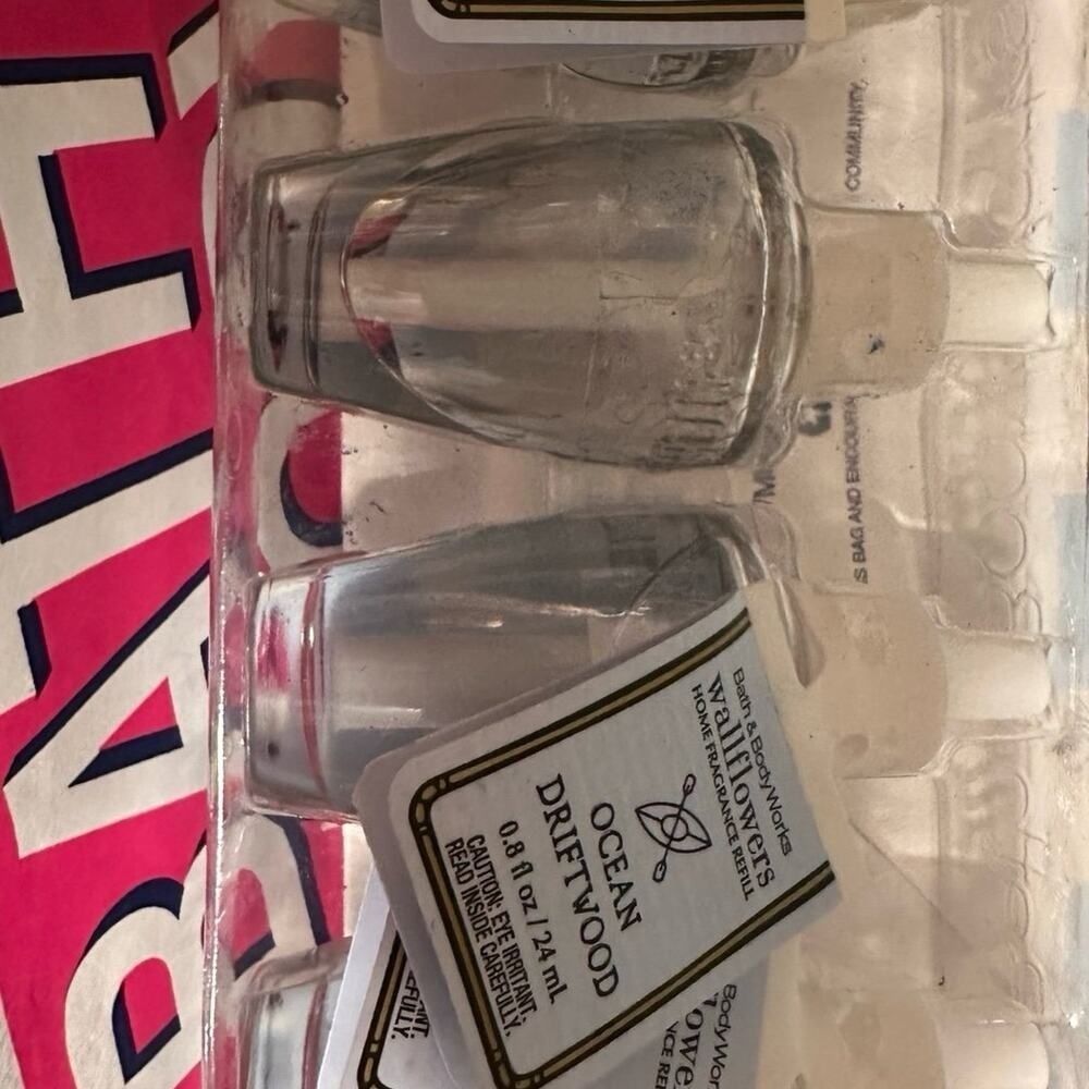 Bath and Body Works Wallflowers Ocean Driftwood Home Fragrance Refill plugs